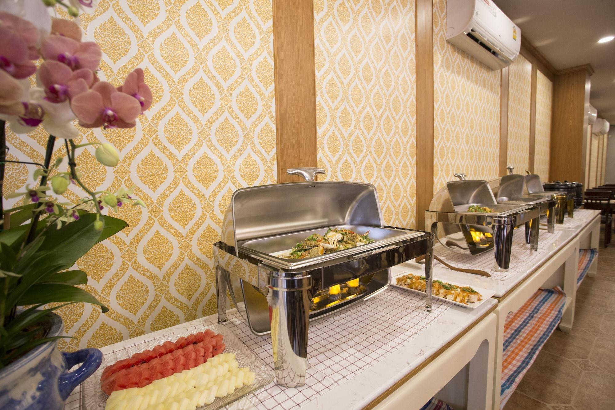 J&Y Hotel Latphrao 35 Bangkok Dış mekan fotoğraf