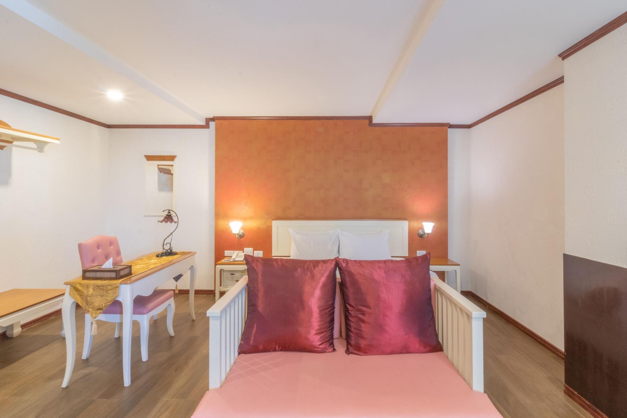 J&Y Hotel Latphrao 35 Bangkok Dış mekan fotoğraf