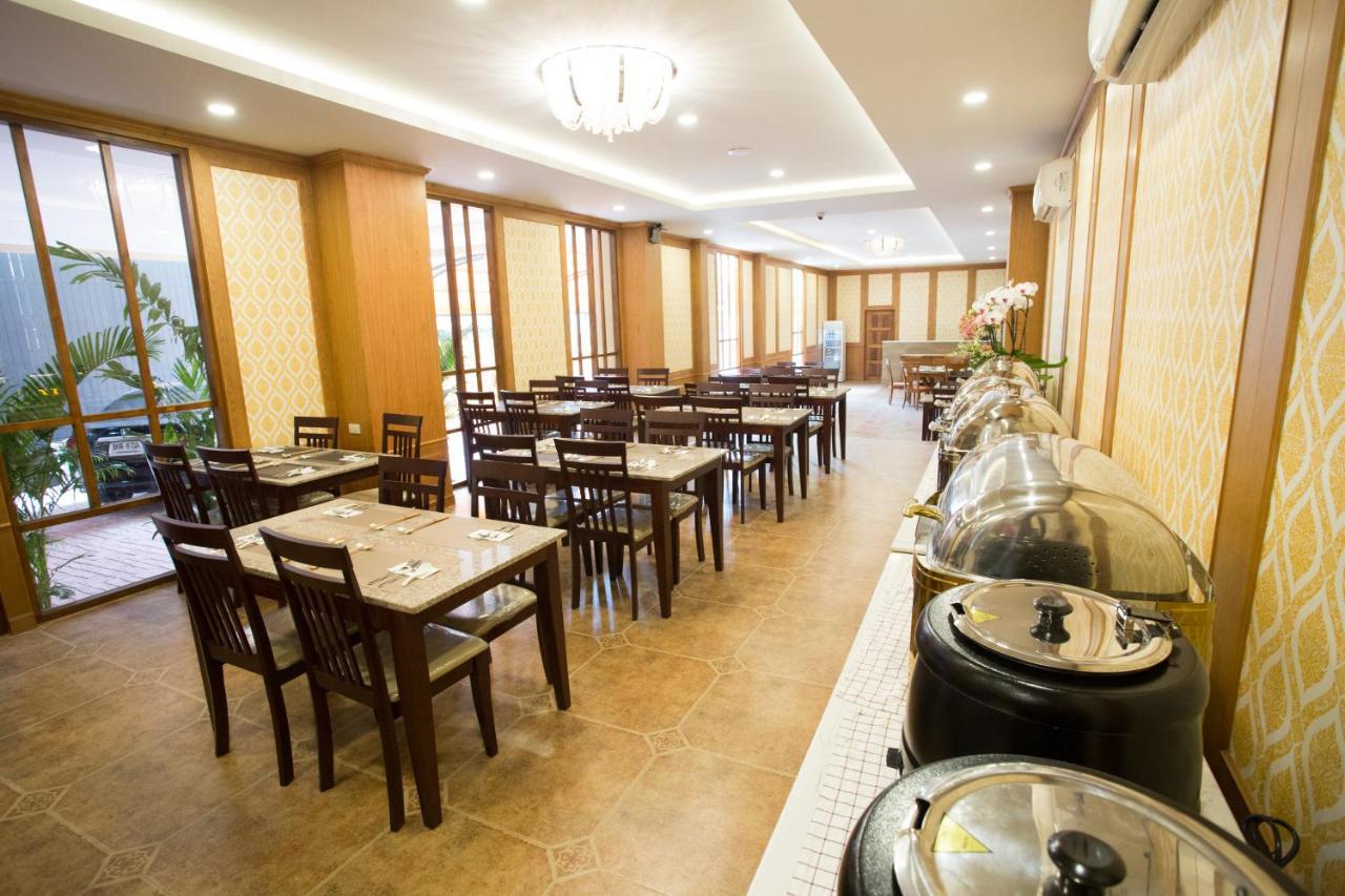 J&Y Hotel Latphrao 35 Bangkok Dış mekan fotoğraf