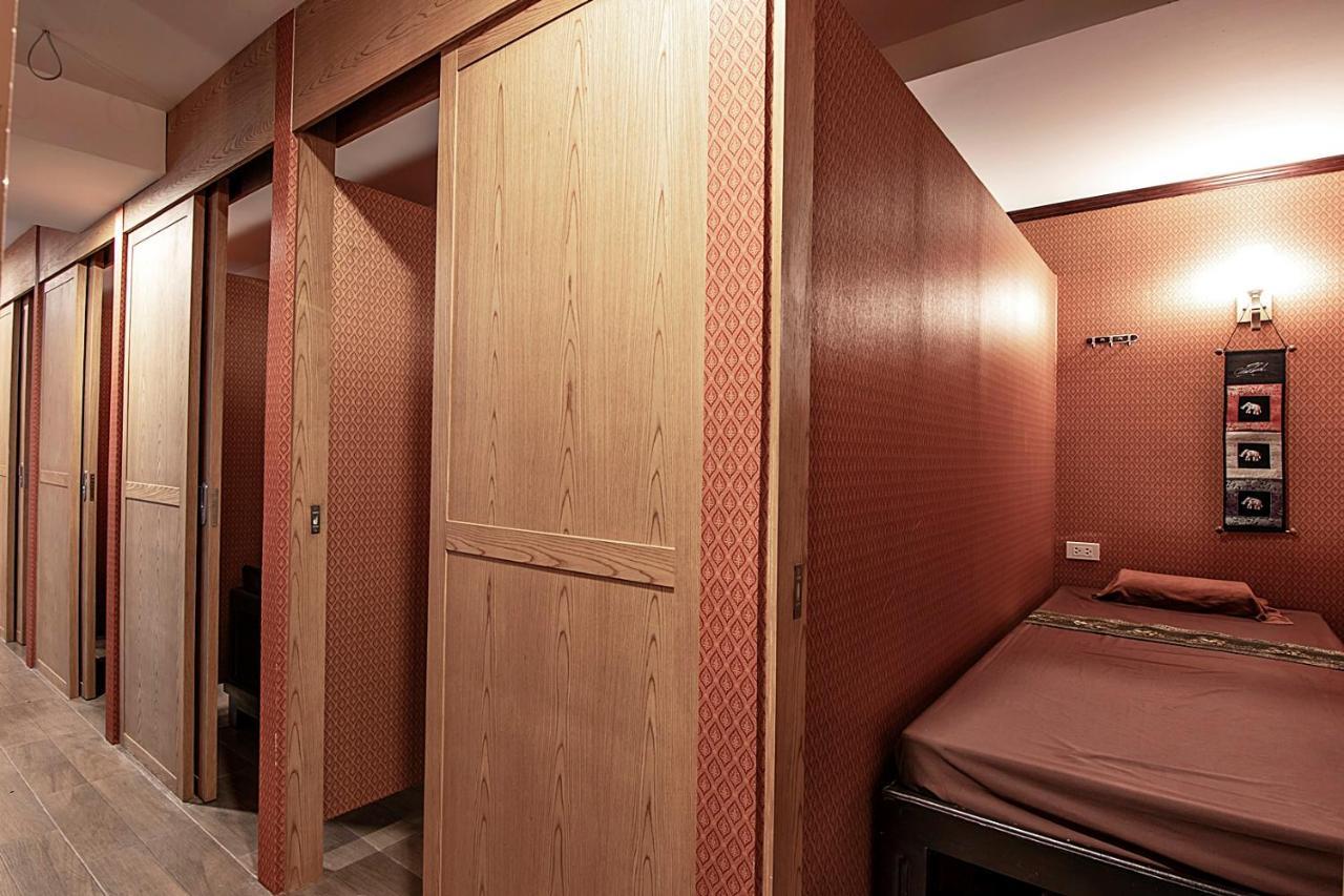 J&Y Hotel Latphrao 35 Bangkok Dış mekan fotoğraf