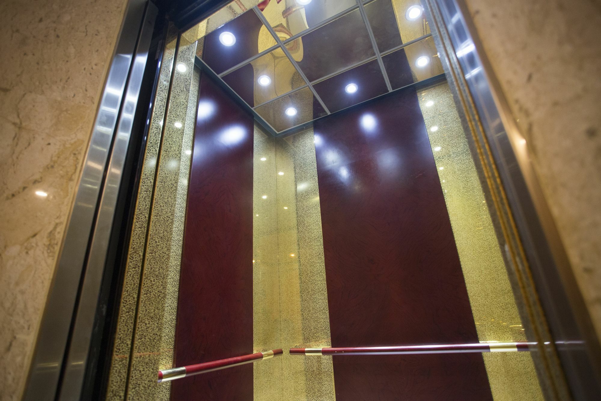 J&Y Hotel Latphrao 35 Bangkok Dış mekan fotoğraf