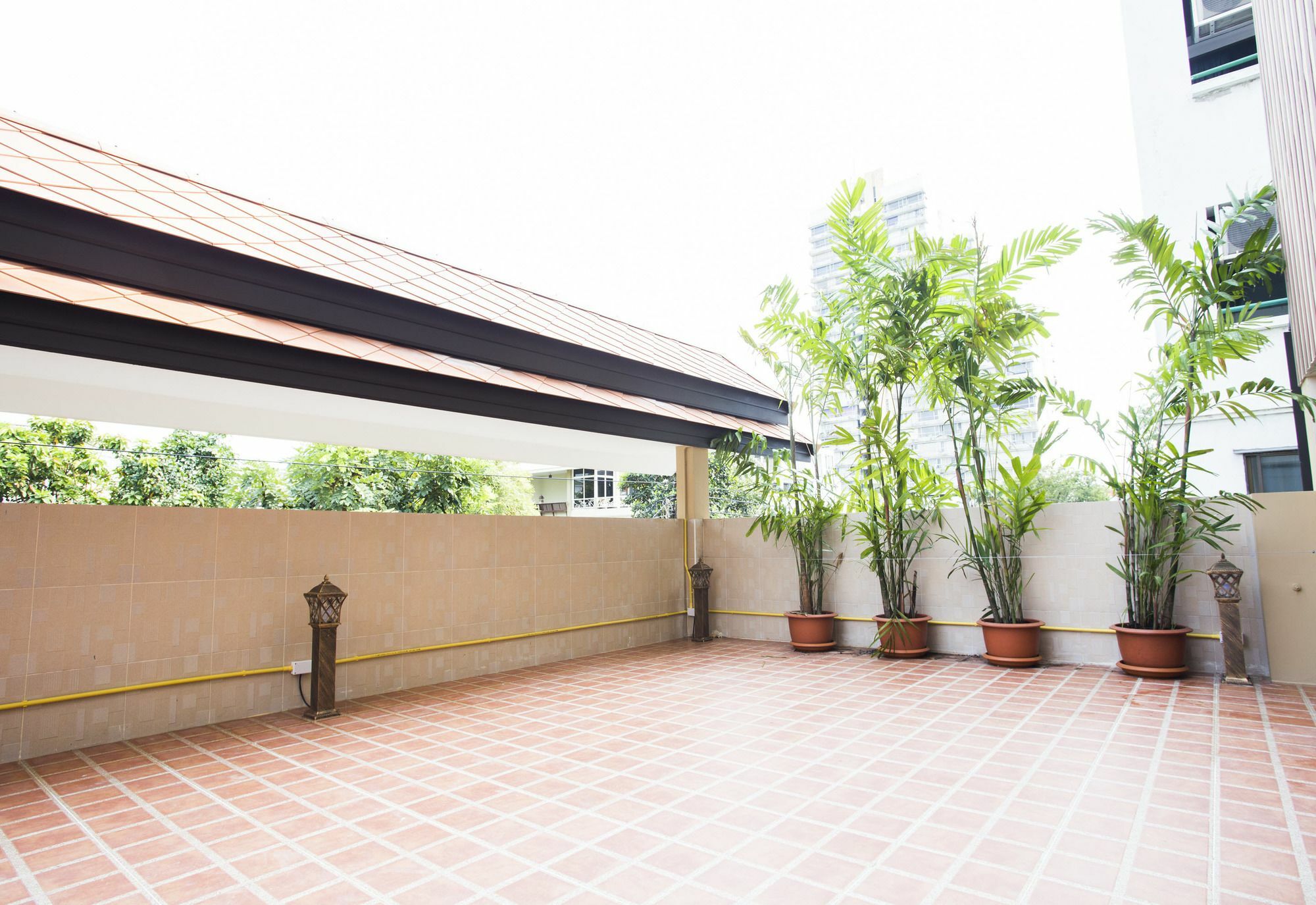 J&Y Hotel Latphrao 35 Bangkok Dış mekan fotoğraf