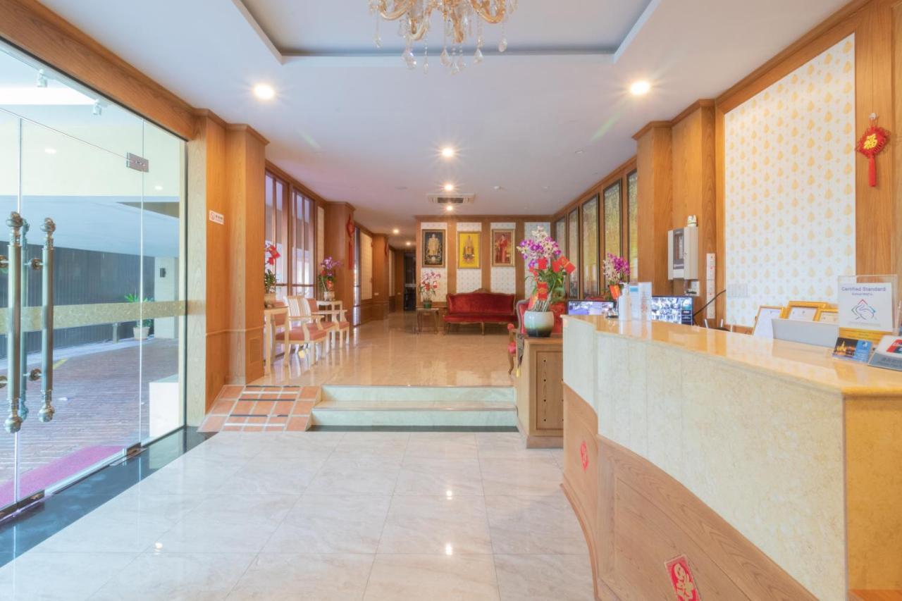 J&Y Hotel Latphrao 35 Bangkok Dış mekan fotoğraf
