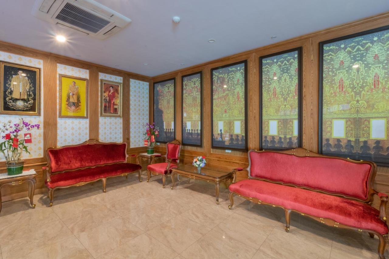 J&Y Hotel Latphrao 35 Bangkok Dış mekan fotoğraf
